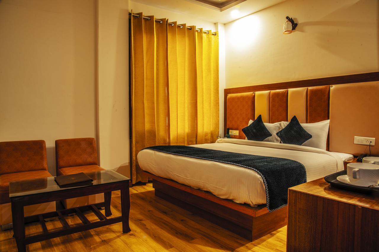Jade Vine Resort Шімла Екстер'єр фото